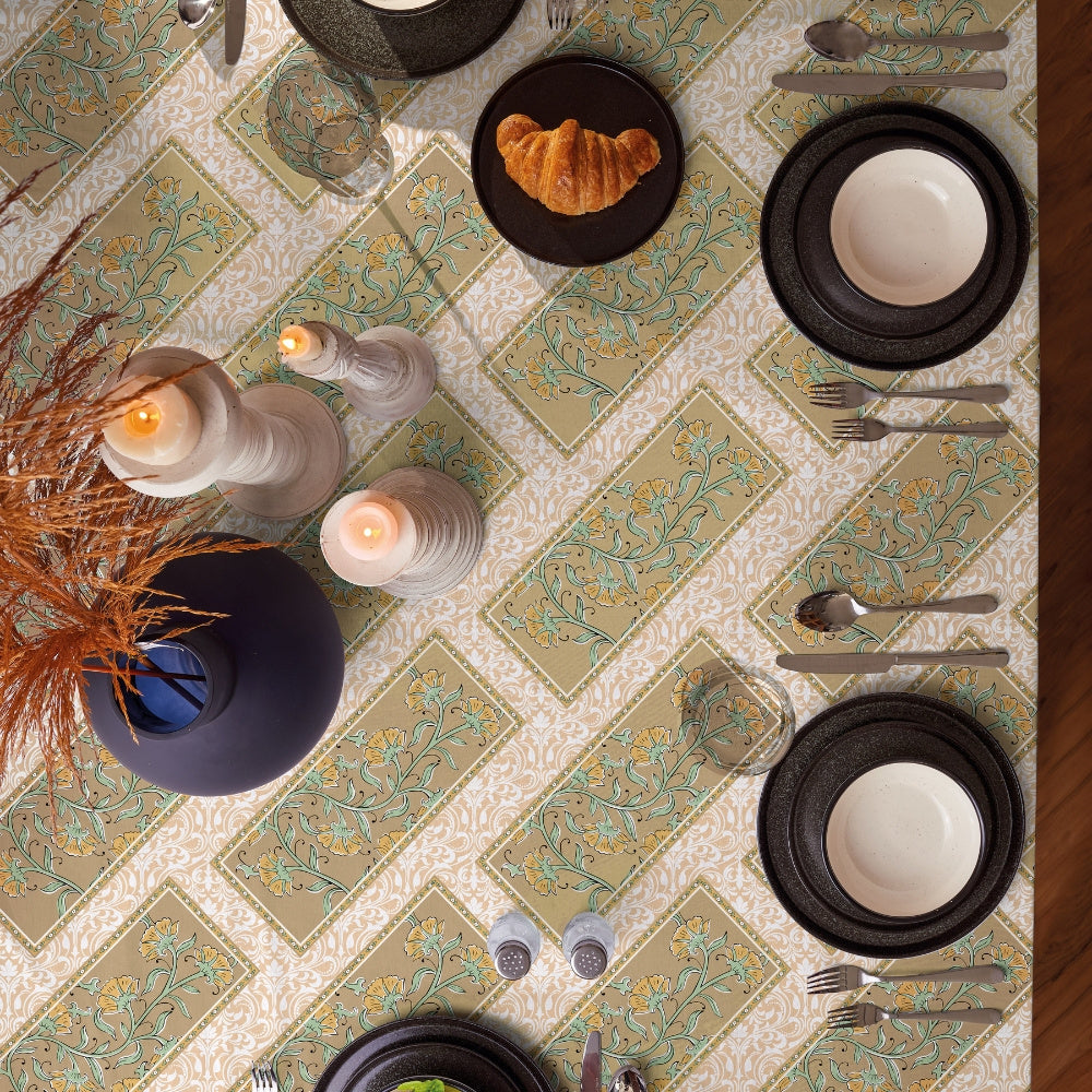 Toalha de Mesa 6 Lugares Elegance 1,40x2,20m Estampada Patchwork